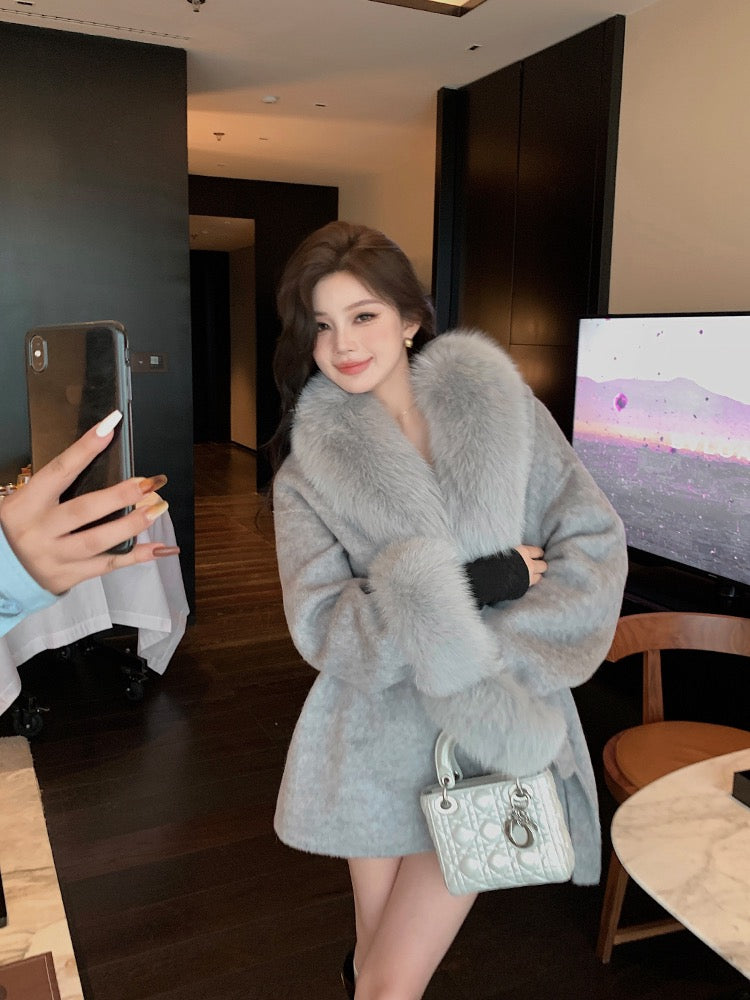月影恋人 灰色双面呢羊绒狐狸毛皮草外套 Moon Shadow Lover Grey Reversible Wool-Cashmere Coat with Fox Fur Trim
