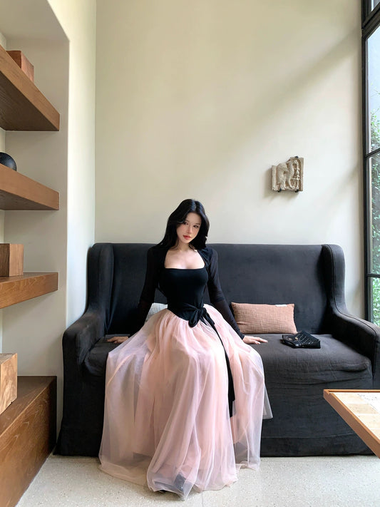 公主邀约 法式长袖假两件修饰连衣裙 French long-sleeve faux-two-piece dress with a princess vibe