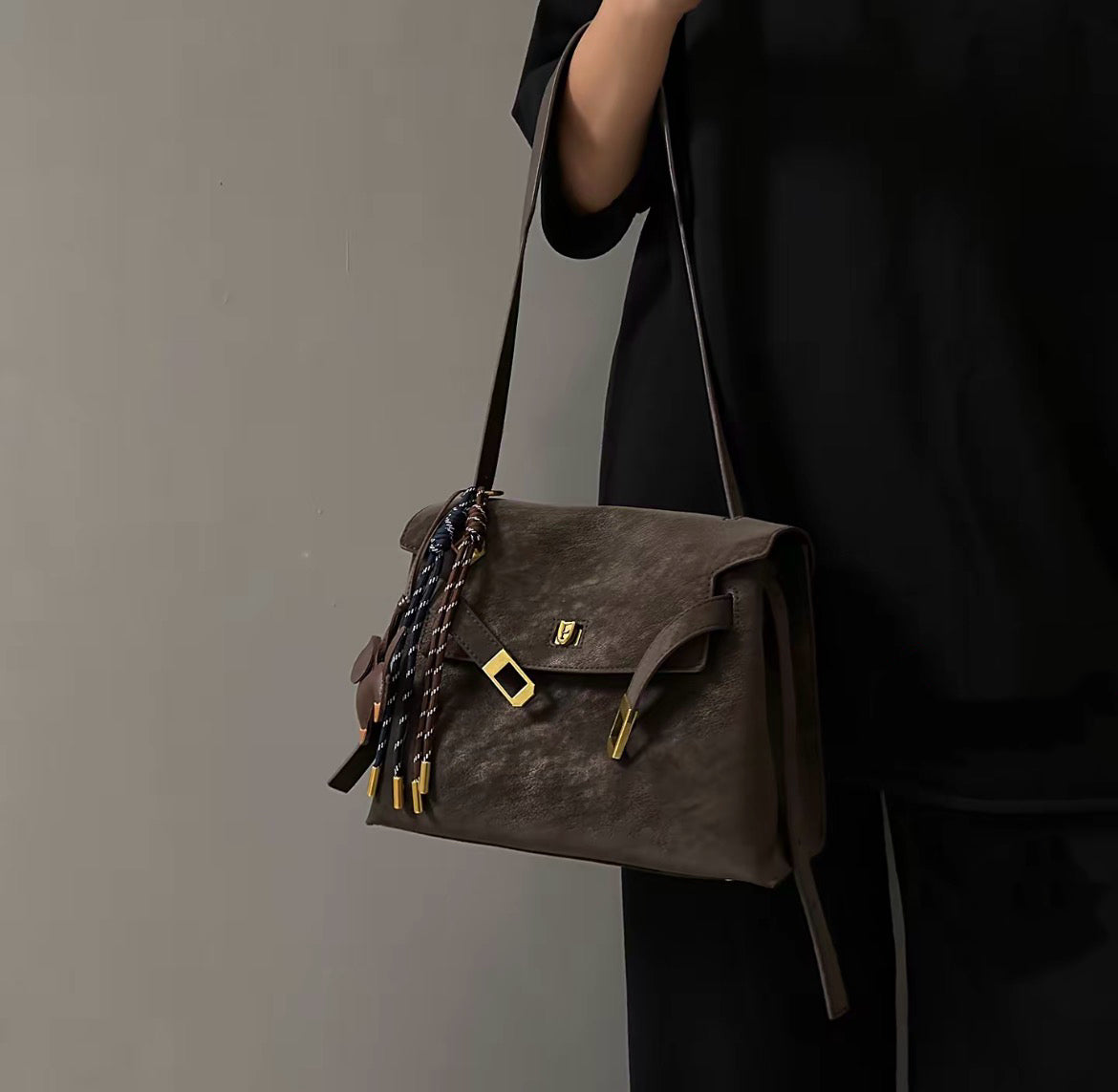 The Artisan Work-Tote Vintage Patina Leather Multi-Way Bag