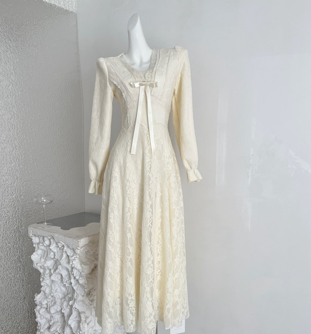 迷迭花园 蕾丝收腰千金风连衣裙  Rosemary Garden Lace Waist-Cinched Debutante-Style Dress