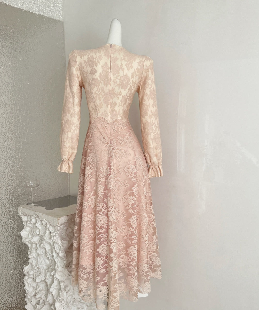 迷迭花园 蕾丝收腰千金风连衣裙  Rosemary Garden Lace Waist-Cinched Debutante-Style Dress