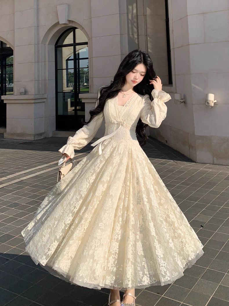 迷迭花园 蕾丝收腰千金风连衣裙  Rosemary Garden Lace Waist-Cinched Debutante-Style Dress