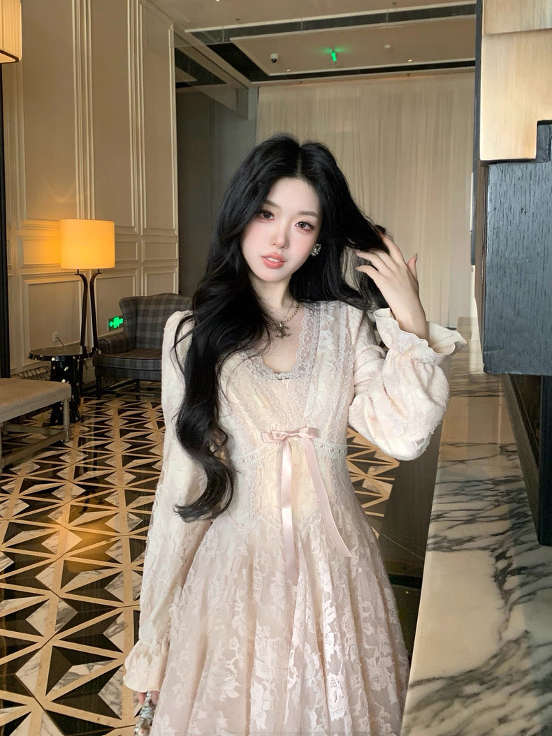 迷迭花园 蕾丝收腰千金风连衣裙  Rosemary Garden Lace Waist-Cinched Debutante-Style Dress