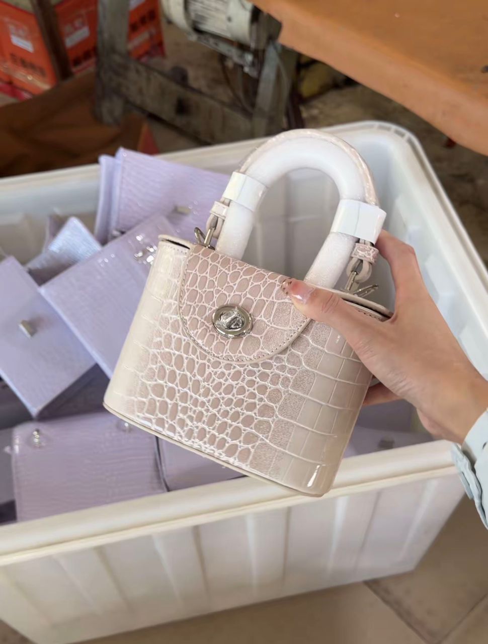 Lumière Mini Box Hand Bag